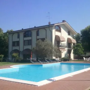  Alloggio per agriturismo Corte Trincerone